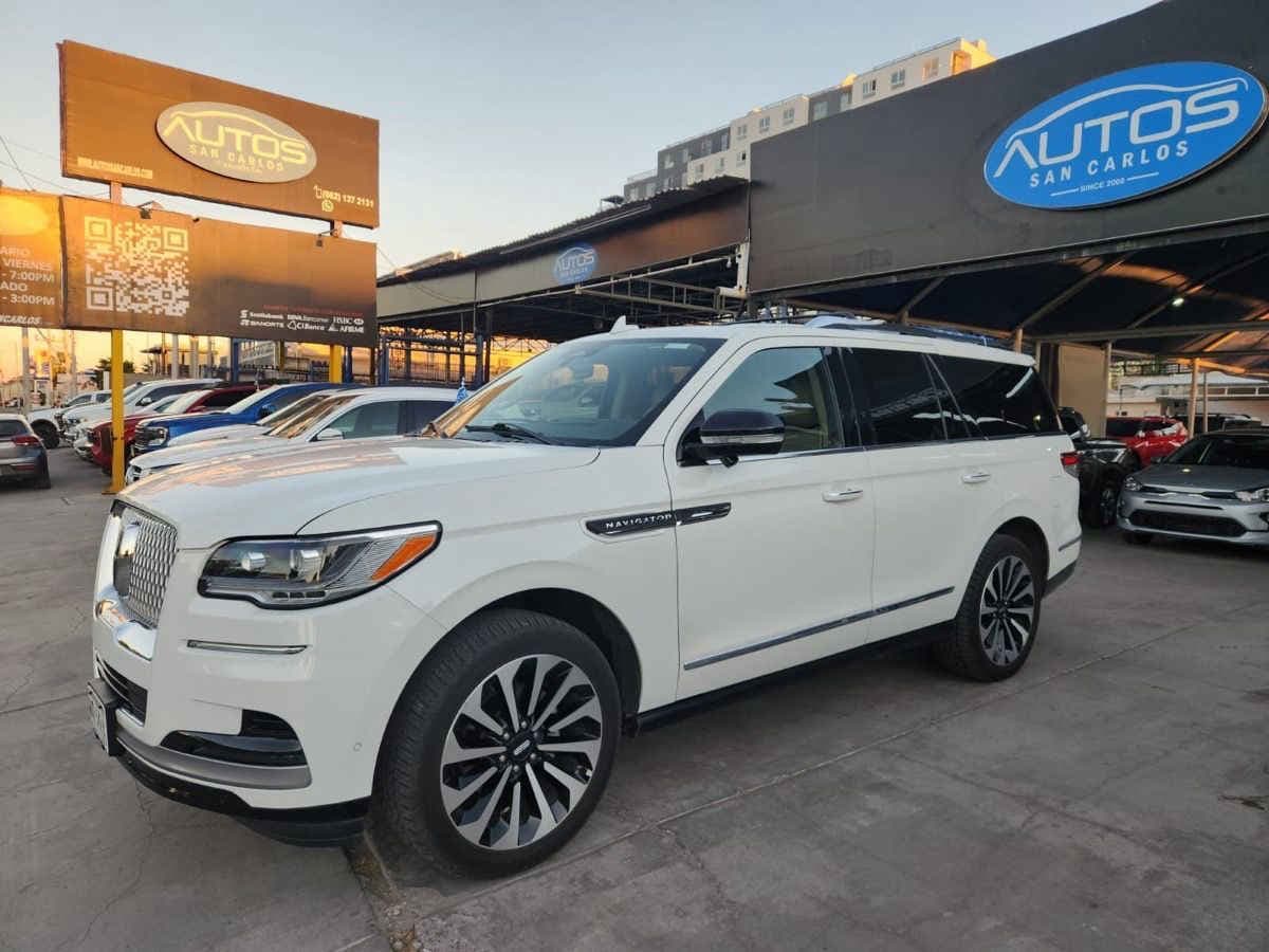 Lincoln Navigator 2022